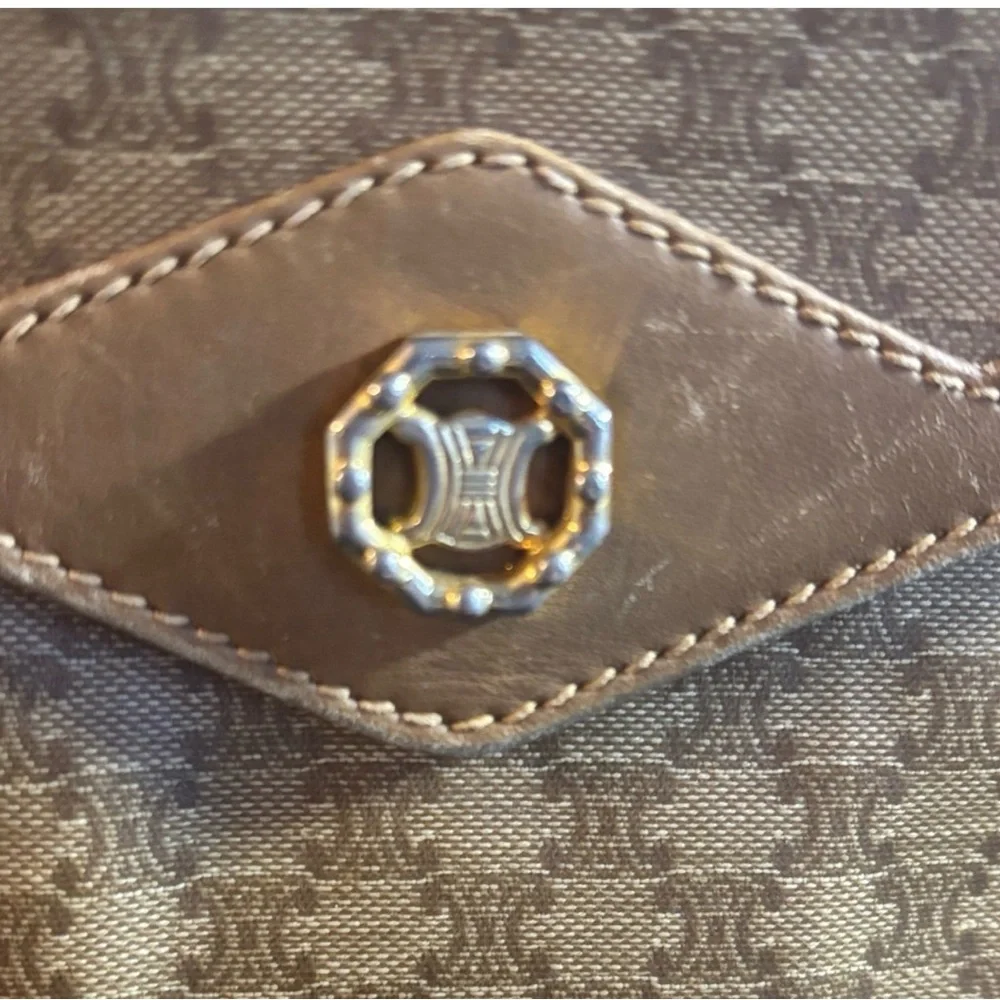 Celine elegant shoulder